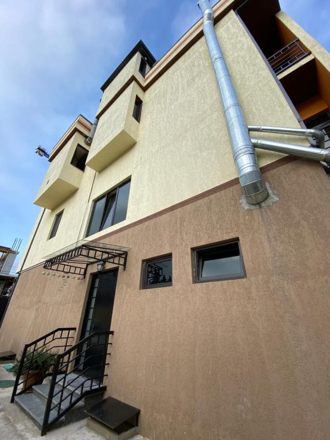 Lovely And Cozy Apartment! Кутаиси Экстерьер фото
