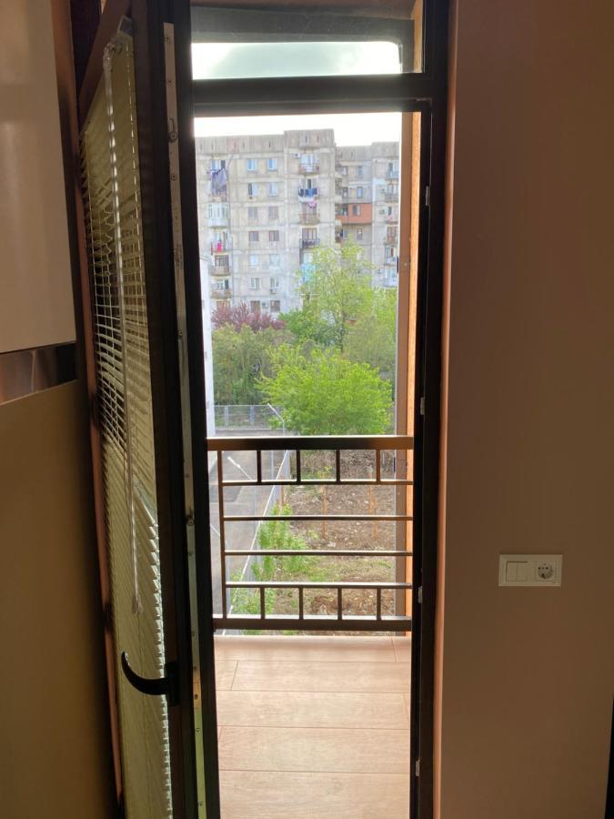 Lovely And Cozy Apartment! Кутаиси Экстерьер фото
